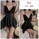 Black single skirt with padding