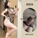 Black high-slit cheongsam + flat-hemmed stockings