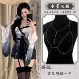 Ink painting style Hanfu + gold chest chain