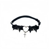 Heart-shaped cross leg ring