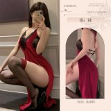 Burgundy [cheongsam + T-shirt + white open-crotch socks]