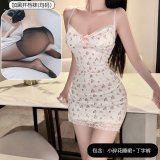 A sweet floral print dress + black open-crotch stockings