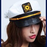 White hat + suit