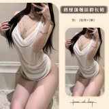 White [Turtleneck halter top + T-shirt]