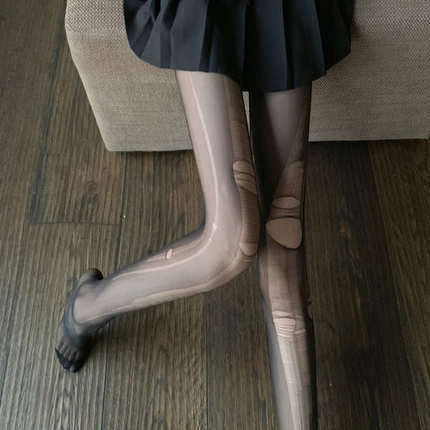 Easy to tear stockings have a unique charm and a sense of rupture