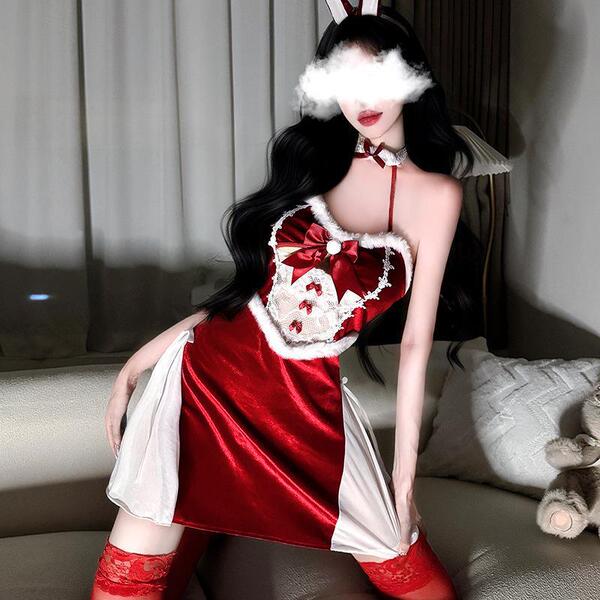 Elegant red velvet christmas-themed lingerie set featuring a heart design, perfect for cosplay or festive sleepwear.