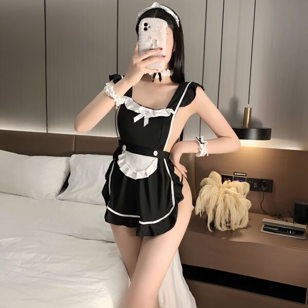 Sexy Maid Costume for Women - Seductive No-Remove Lace Apron Outfit with Open-Crotch Design - Black suit