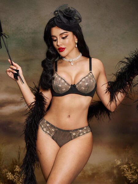 French-Style Sheer Lace Lingerie Set – Ultra-Thin Sensual Two-Piece Erotic Underwear for Women - black