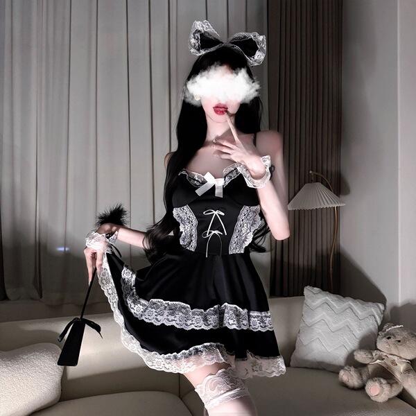 Amiye sexy lingerie set - black gothic lolita maid costume with lace trim & adjustable straps, featuring a black dress with w...