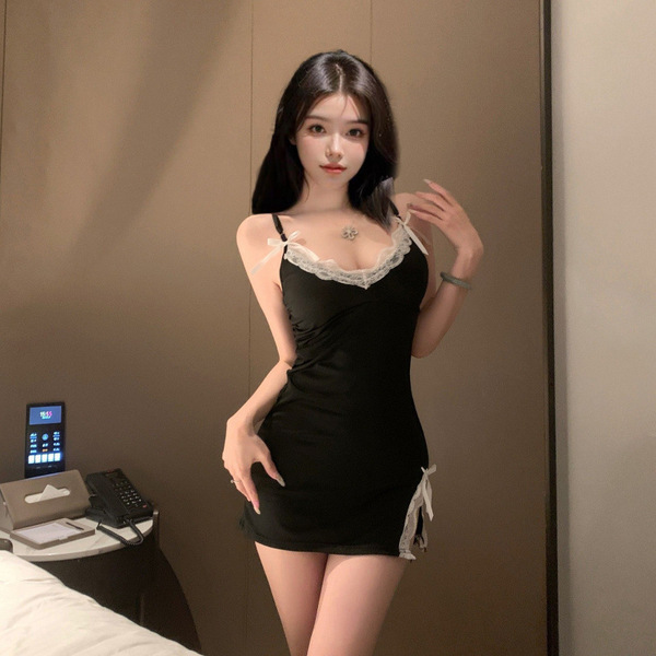 Hanno Sensual Lingerie Set - Pure & Tempting Sleepwear for Romantic Nights - Black [with breast padding]