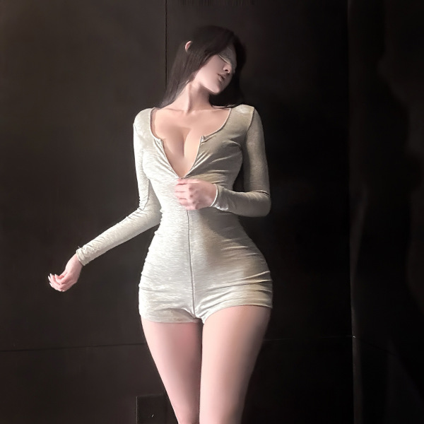 Woman wearing chao mu sensual lingerie set with front zip and open-crotch design, sheer lace yoga outfit in silver.