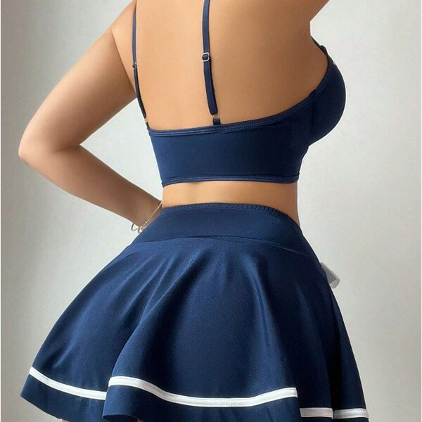 French-style sexy lingerie set featuring bold color-block camisole and garter with bow detail, perfect for us/eu markets.