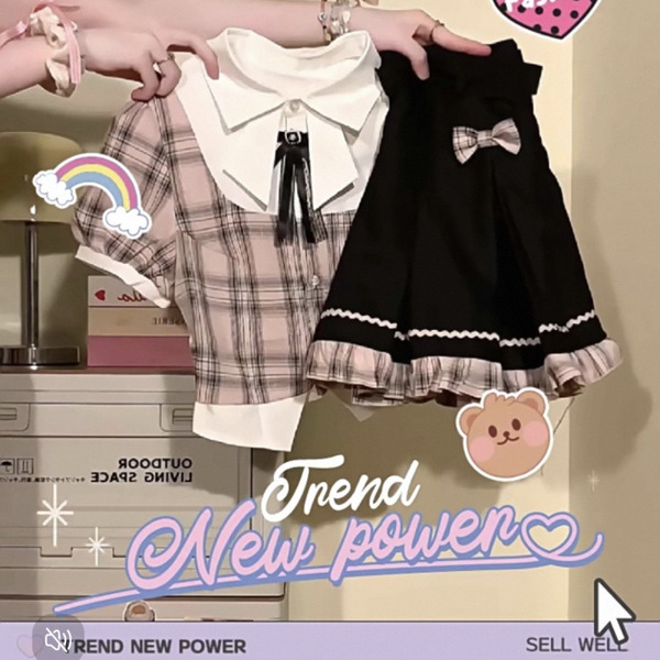 Girls preppy outfit featuring a plaid shirt with a white collar and black pleated skirt, perfect for summer school style.