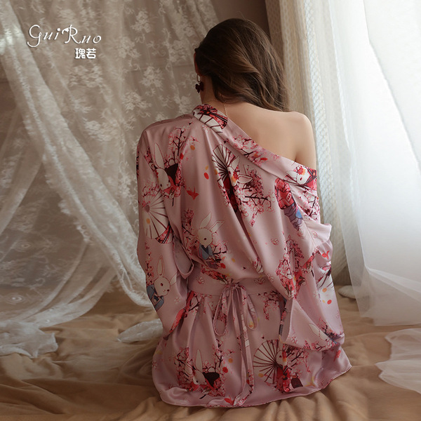 Glorious sensual lingerie set - low-cut seductive kimono-style waist-slimming sleepwear outfit featuring floral patterns and ...
