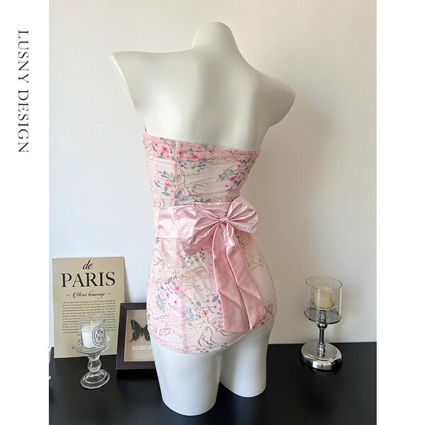 Japanese-inspired sexy lingerie set featuring a floral pattern, kimono-style design with ties and corset detail, perfect for ...