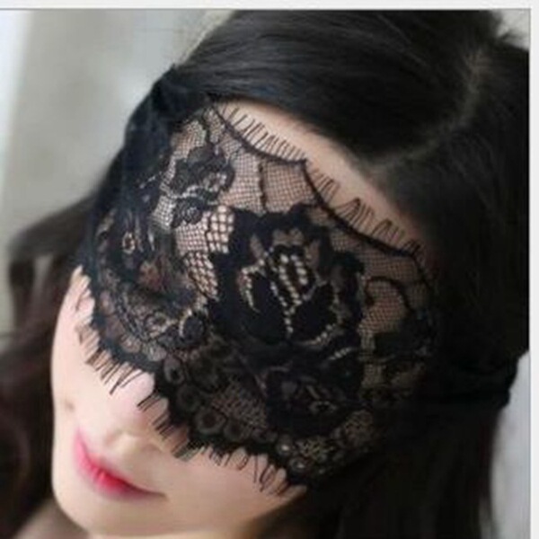 Elegant black lace blindfold set for adults, featuring intricate floral patterns, perfect for sensory play and intimate linge...