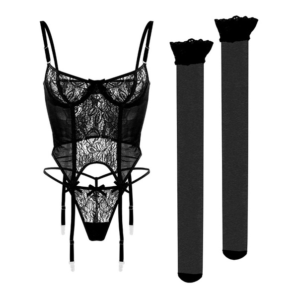 Luxury lace low-waist thong set featuring breathable design, perfect for small busts with push-up effect, enhancing elegance ...