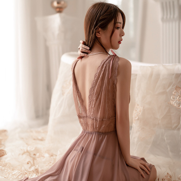Wholesale lace sexy sleepwear set featuring a delicate back design, perfect for spring and summer. includes a thin polyester-...