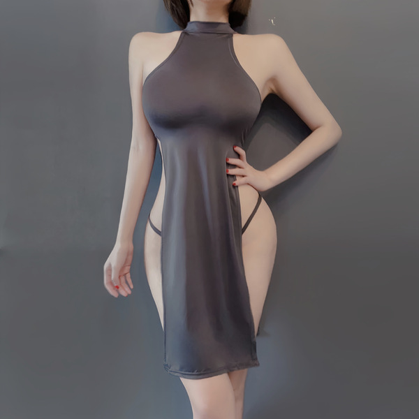 Sexy night three chinese-inspired high-slit long dress with backless design, perfect for role play costumes.