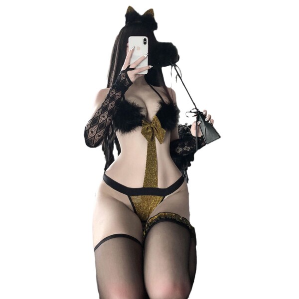 Woman wearing qingruohan catwoman role play costume set with furry lingerie, cat ears, and matching accessories.