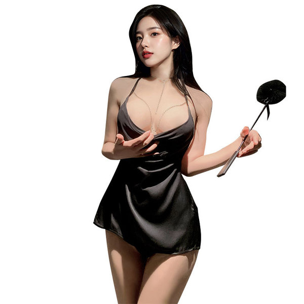 Seductive black bodycon skirt with deep neckline, perfect for curvy women seeking a flirty date night outfit.
