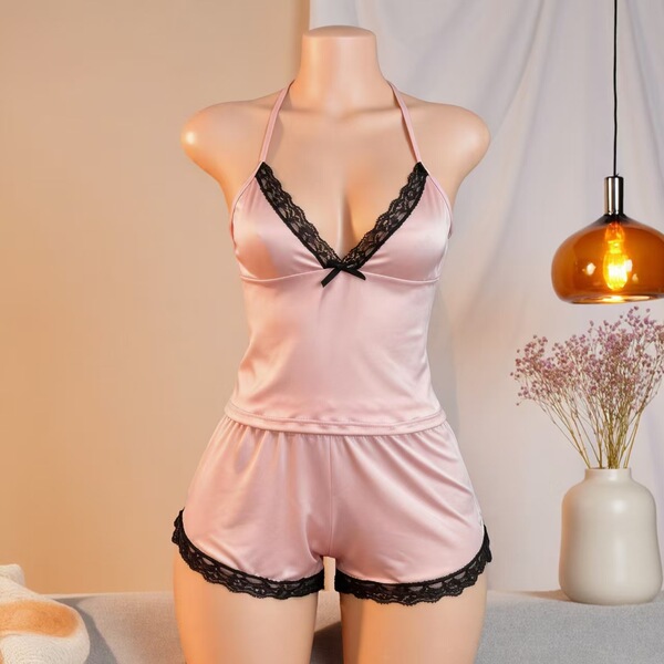 Sexy leopard print two-piece sleepwear set – high-slit matching top & shorts for women, trendy lingerie outfit with black lac...