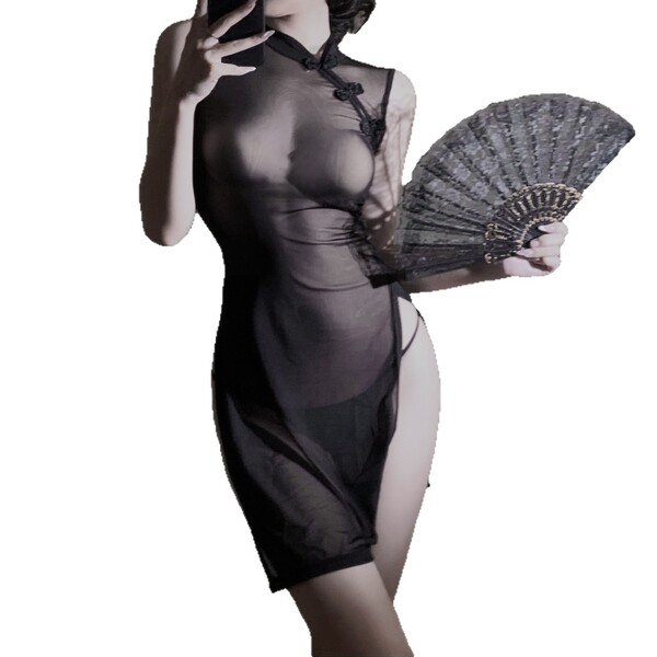 Sexy high-waist sheer mesh robe with elegant design, perfect for bold elegance and stylish self-expression.