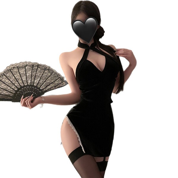 Vintage chinese-style lingerie dress with sexy side-slit cheongsam design, elegant and alluring for women.