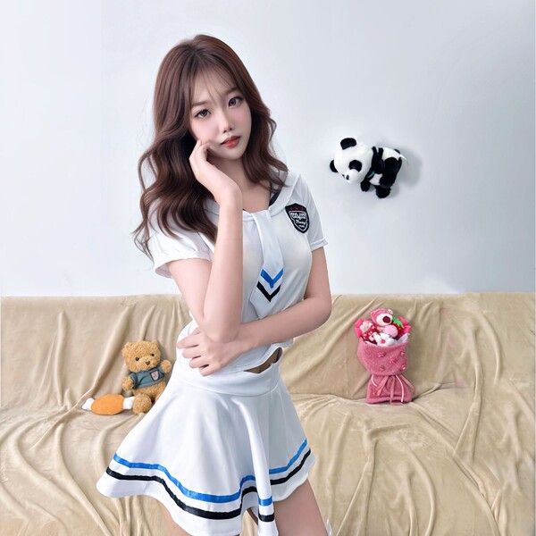A stylish japanese-style jk uniform set featuring a cute sailor schoolgirl outfit with a mini pleated skirt and no-remove des...