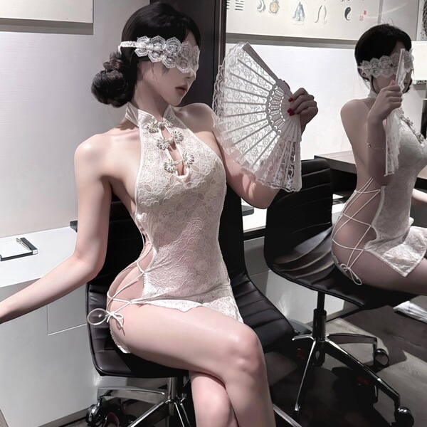 Elegant retro lace cheongsam lingerie set with side ties, perfect vintage bedroom costume for women.