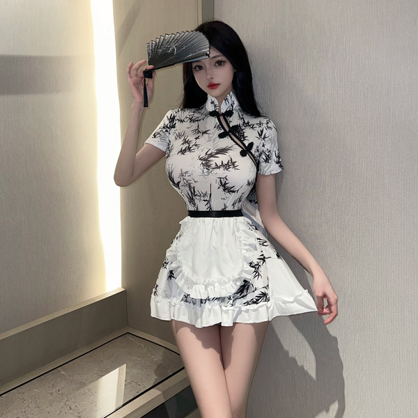 A stylish black and white dress featuring a qipao-inspired design, perfect for live streaming and photoshoots.