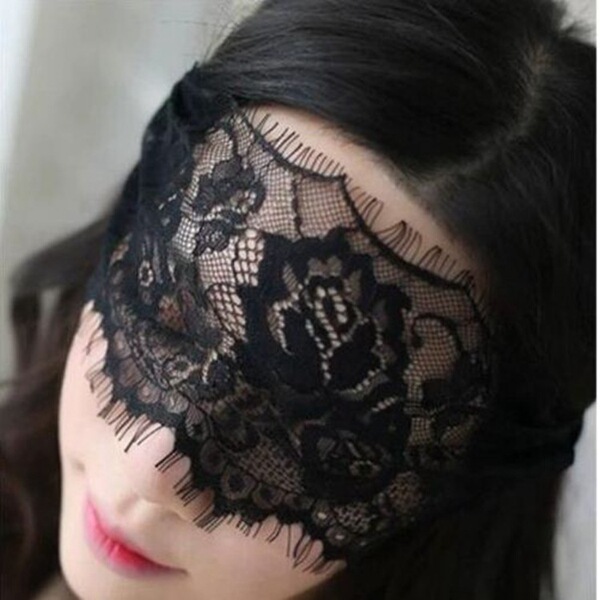 Elegant black lace blindfold set for adults, featuring intricate floral patterns, perfect for sensory play and intimate linge...