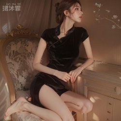 Velvet Qipao Lingerie Set for Women - Sexy Pure-Delight Sleep Dress with Mandarin Collar & Frog Closures
