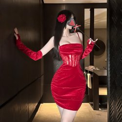 QingShe Red Velvet Sexy New Year Outfit - Sheer Lace Bodycon Dress with Sparkling Backless Design